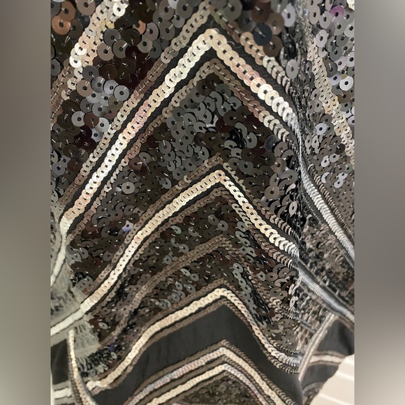 Express sequined deep V minidress - Picture 9 of 10